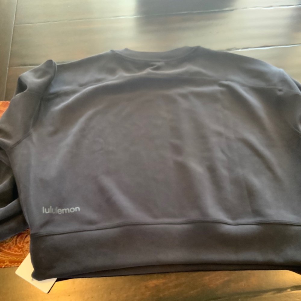 Lululemon Perfectly Oversized Cropped Crew Softstreme Black Size 4, NWT,HTF - Picture 2 of 4